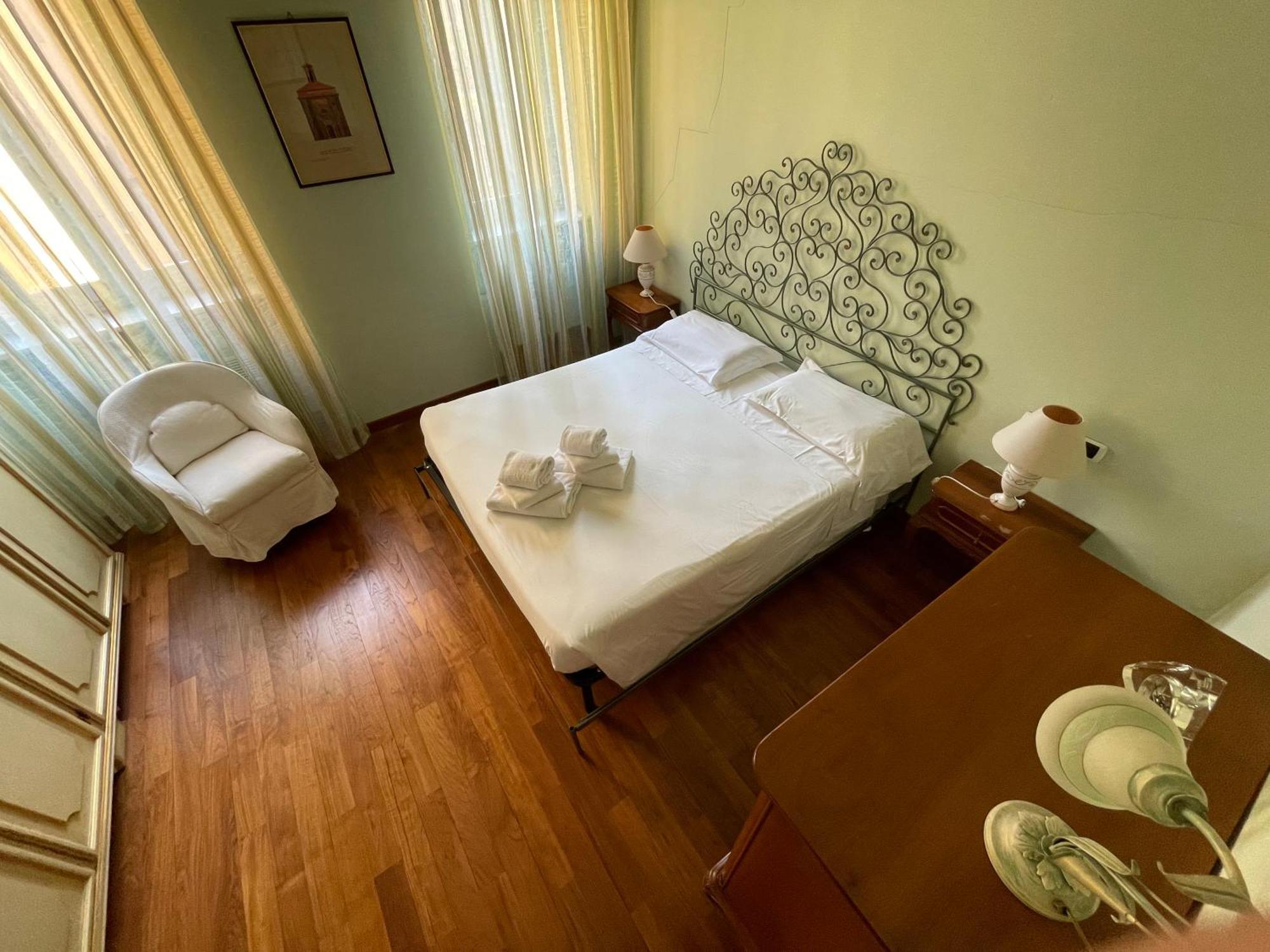 Castello Suite Турин Экстерьер фото